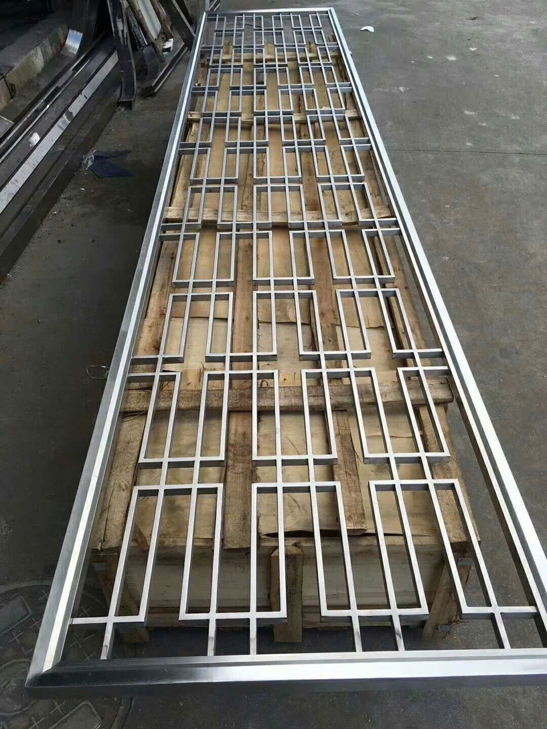 Chân kệ conson sắt mỹ thuật - ảnh 3