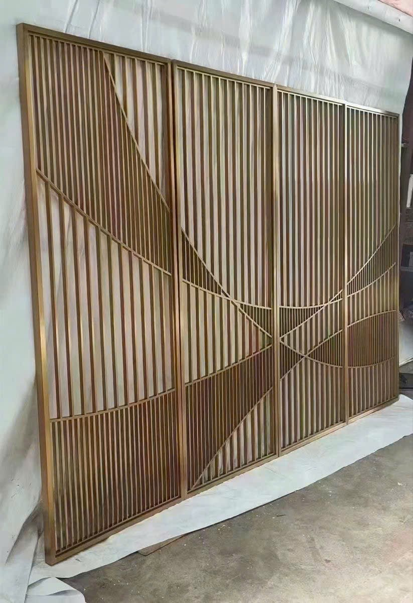 Vách CNC trang trí mạ vàng - ảnh 3